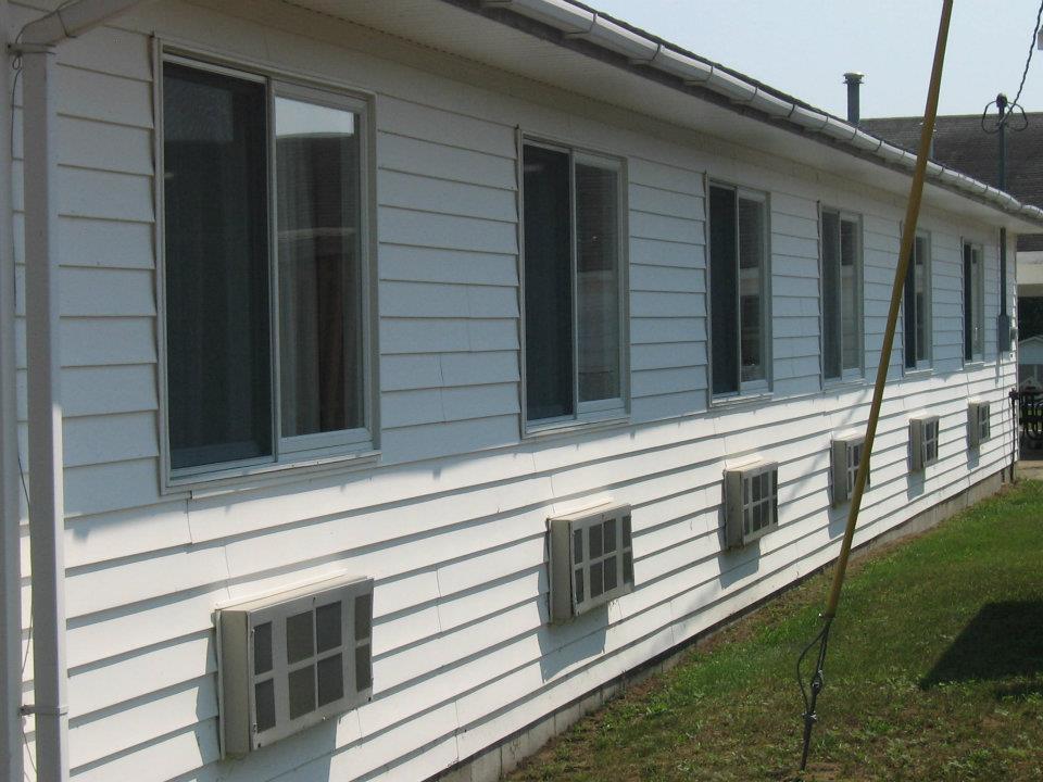 Chapel Hill Motel Brevort Eksteriør bilde